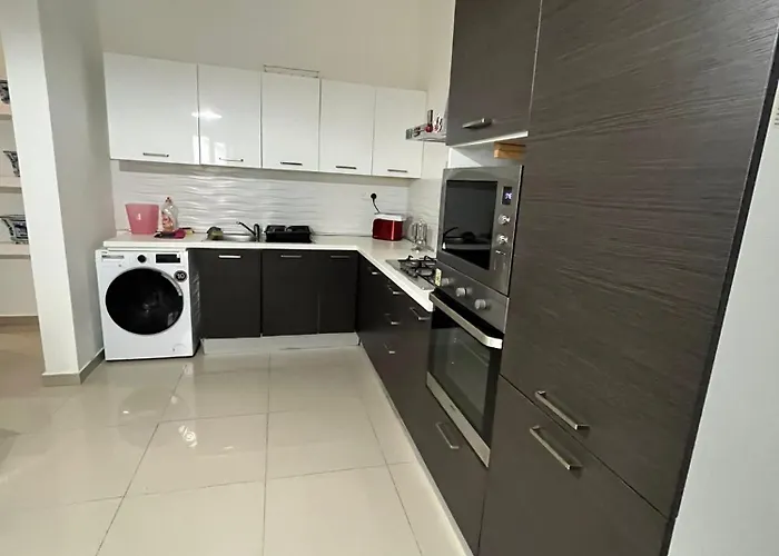 Modern Private In Swieqi Shared Flat With Private Bathroom