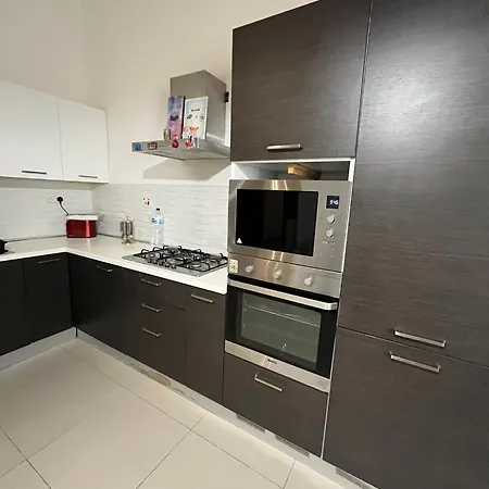 Modern Private In Swieqi Shared Flat With Private Bathroom * Сент Джулианс